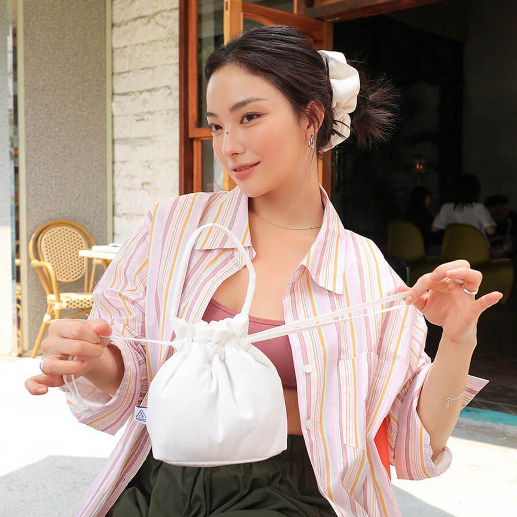 JuzBeauty_JuzBeautyMalaysia_JuzPretty_Authentic_Kbeauty_Malaysia_Skin_Care_Cosmetics_Jbeauty_Australia_Health_Care_3CE_Padded_Bucket_Bag_ (2).jpg