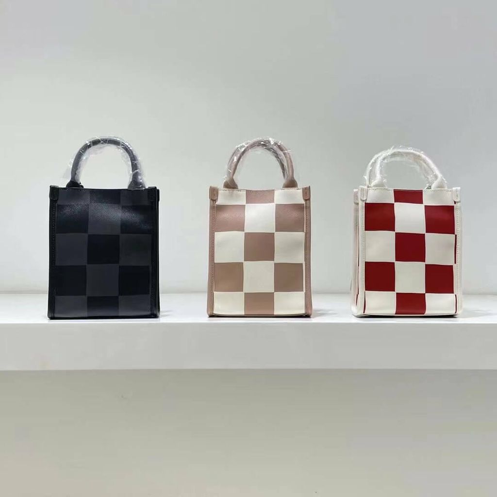 JuzBeauty_JuzBeautyMalaysia_JuzPretty_Authentic_Kbeauty_Malaysia_Skin_Care_Cosmetics_Jbeauty_Australia_Health_Care_Nerdy Checkerboard Two-way Crossbody Bag 17