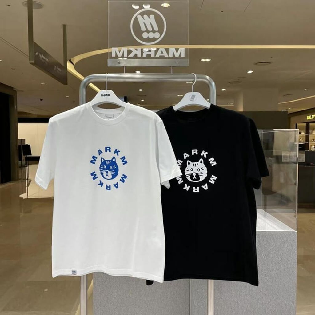 JuzBeauty_JuzBeautyMalaysia_JuzPretty_Authentic_Kbeauty_Malaysia_Skin_Care_Cosmetics_Jbeauty_Australia_Health_Care_korean_streetwear_MARKM Circle Logo Cat T-shirt 5