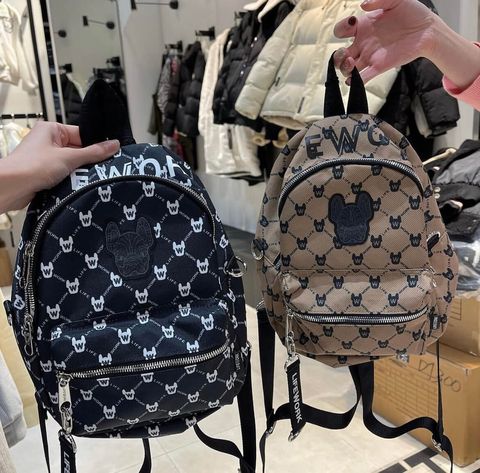 JuzBeauty_JuzBeautyMalaysia_JuzPretty_Authentic_Kbeauty_Malaysia_Skin_Care_Cosmetics_Jbeauty_Health_Care_korean_streetwear_LifeWork Monogram Zip 背包 LW235BG3019
