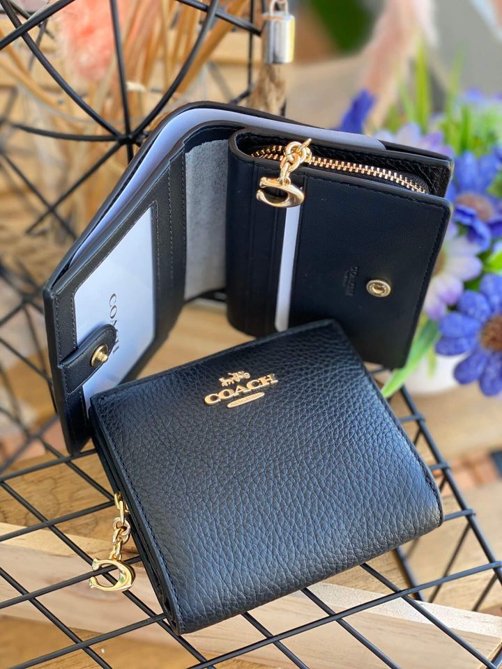 JuzBeauty_JuzBeautyMalaysia_JuzPretty_Authentic_Kbeauty_Malaysia_Skin_Care_Cosmetics_Jbeauty_Health_Care_korean_streetwear_US_COACH C2862 Pebble Leather Snap Wallet Black