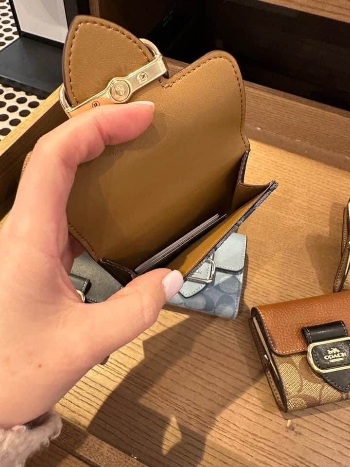 JuzBeauty_JuzBeautyMalaysia_JuzPretty_Authentic_Kbeauty_Malaysia_Skin_Care_Cosmetics_Jbeauty_Health_Care_korean_streetwear_US_Coach CH151 Small Morgan Wallet in Signature Chambray
