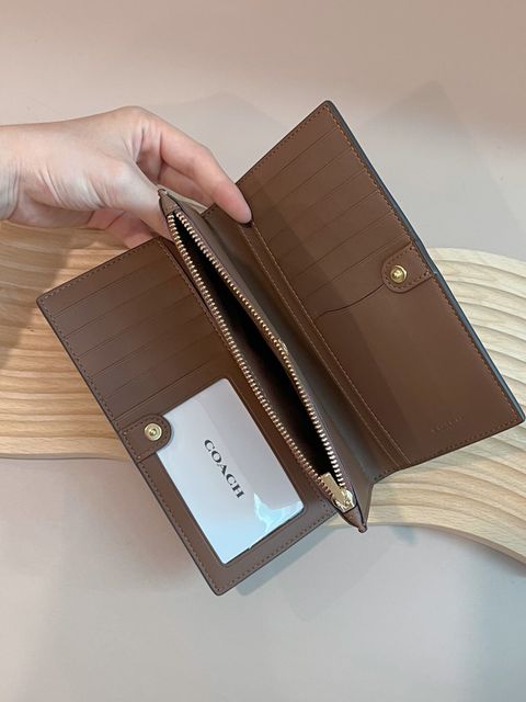 JuzBeauty_JuzBeautyMalaysia_JuzPretty_Authentic_Kbeauty_Malaysia_Skin_Care_Cosmetics_Jbeauty_Health_Care_korean_streetwear_US_COACH C8714 Sig Slim Zip Wallet in Khaaki Saddle