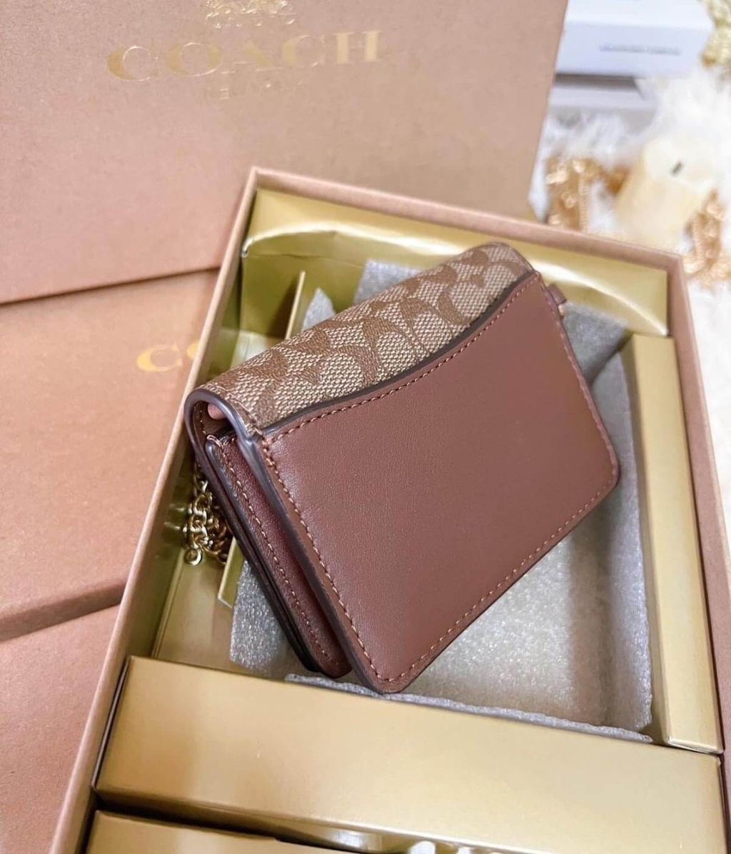 JuzBeauty_JuzBeautyMalaysia_JuzPretty_Authentic_Kbeauty_Malaysia_Skin_Care_Cosmetics_Jbeauty_Health_Care_korean_streetwear_US_COACH CF468 Boxed Mini Wallet on Chain in Sig Canvas Khaki Saddle