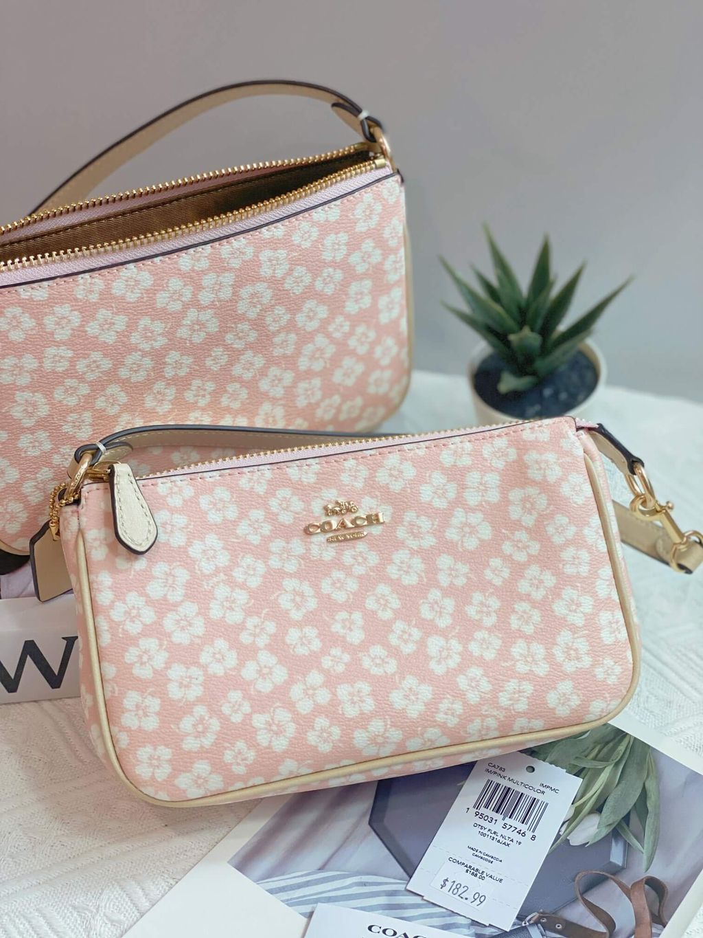 JuzBeauty_JuzBeautyMalaysia_JuzPretty_Authentic_Kbeauty_Malaysia_Skin_Care_Cosmetics_Jbeauty_Health_Care_korean_streetwear_US_COACH CA783 Nolita 19 with Graphic Ditsy Floral Print