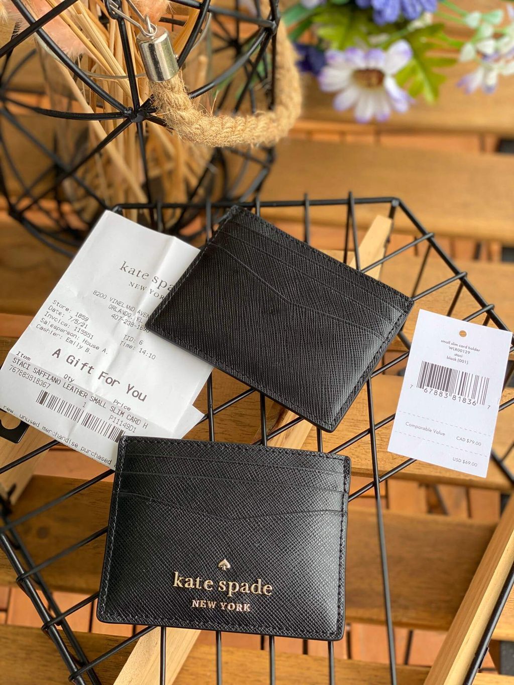 JuzBeauty_JuzBeautyMalaysia_JuzPretty_Authentic_Kbeauty_Malaysia_Skin_Care_Cosmetics_Jbeauty_Health_Care_korean_streetwear_US_Kate Spade WLR00129 Small Slim Card Holder Staci Black