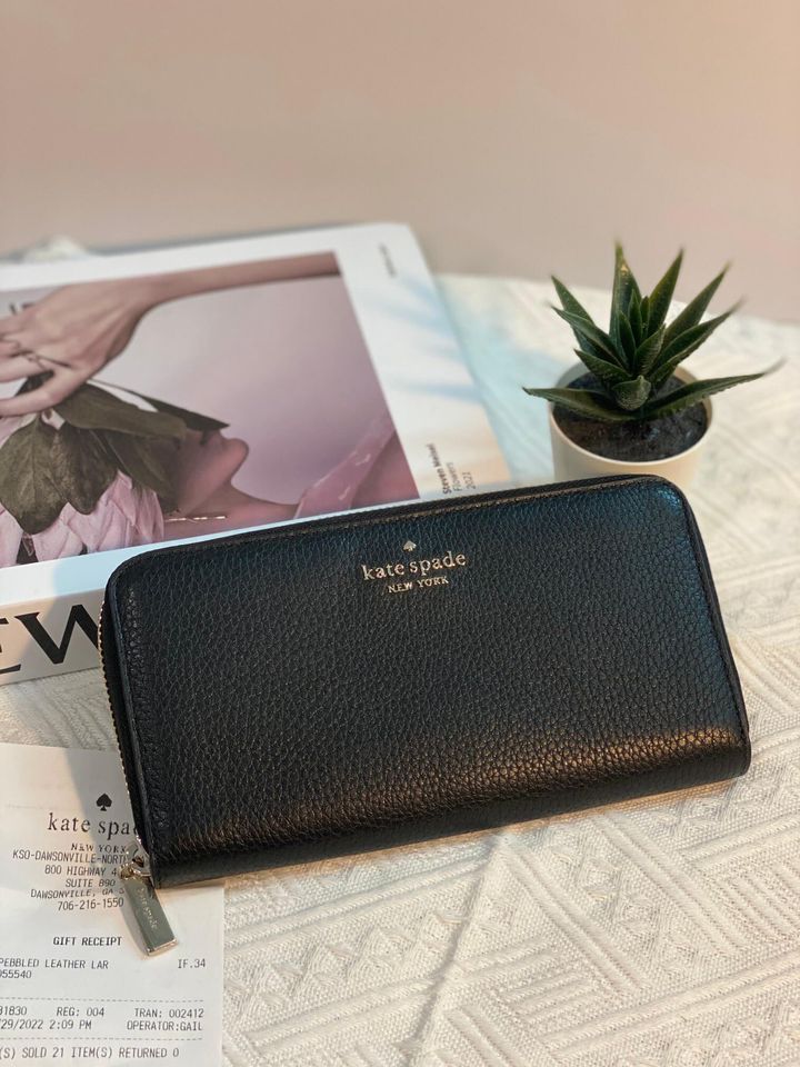 JuzBeauty_JuzBeautyMalaysia_JuzPretty_Authentic_Kbeauty_Malaysia_Skin_Care_Cosmetics_Jbeauty_Health_Care_korean_streetwear_US_Kate Spade WLR00392 Large Continental Wallet Leila Black