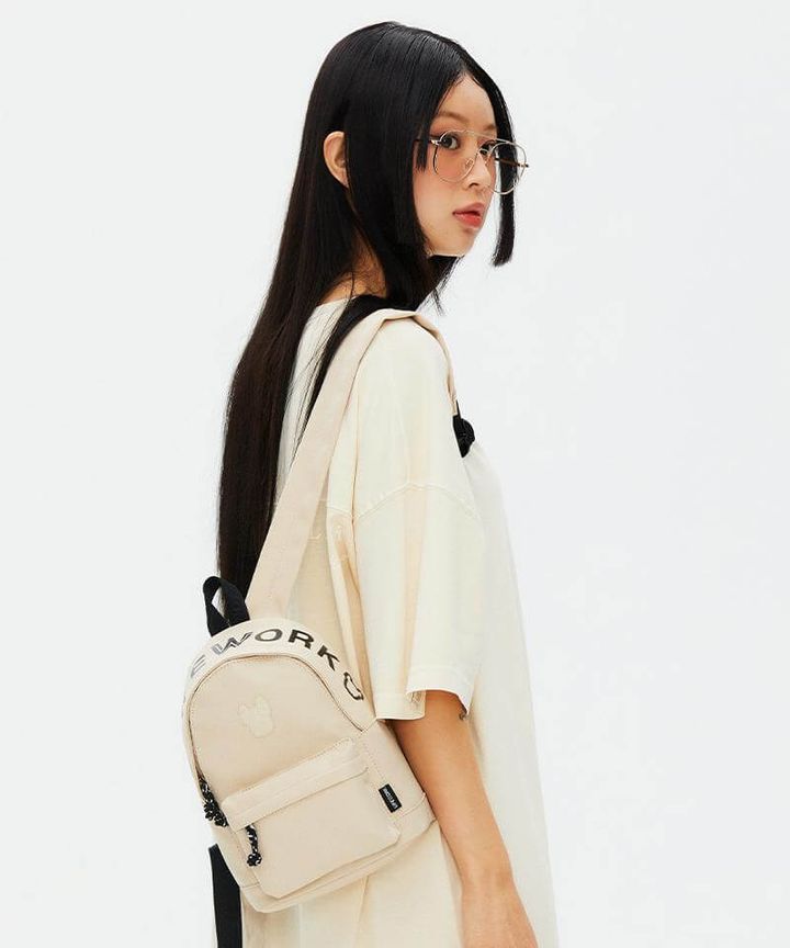 JuzBeauty_JuzBeautyMalaysia_JuzPretty_Authentic_Kbeauty_Malaysia_Skin_Care_Cosmetics_Jbeauty_Health_Care_korean_streetwear_US_LIFEWORK Logo Mini Backpack 小背包 LW235BG9115
