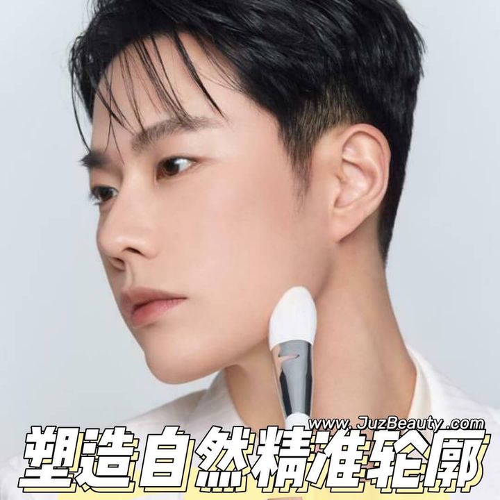 JuzBeauty_JuzBeautyMalaysia_JuzPretty_Authentic_Kbeauty_Malaysia_Skin_Care_Cosmetics_Jbeauty_Health_Care_korean_streetwear_fillimilli x Leo J Chin Contour Brush 858 下巴面型轮廓修容阴影刷8584