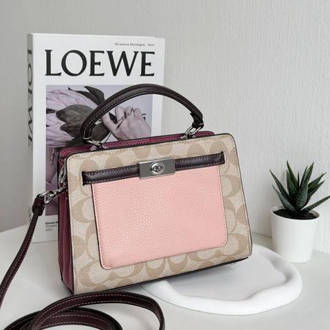 JuzBeauty-JuzBeautyMalaysia-JuzPretty-Authentic-Kbeauty-Malaysia-Skin-Care-Cosmetics-Jbeauty-Health-Care-korean-streetwear-COACH C8318 Mini Lane Top Handle In Colorblock Signature Canvas In Lt Pink Multi 迷你贵妃包6