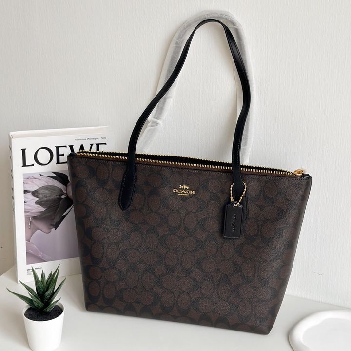 JuzBeauty-JuzBeautyMalaysia-JuzPretty-Authentic-Kbeauty-Malaysia-Skin-Care-Cosmetics-Jbeauty-Health-Care-korean-streetwear-COACH 4455 Zip Top Tote In Signature Canvass In Brown Black 托特包4