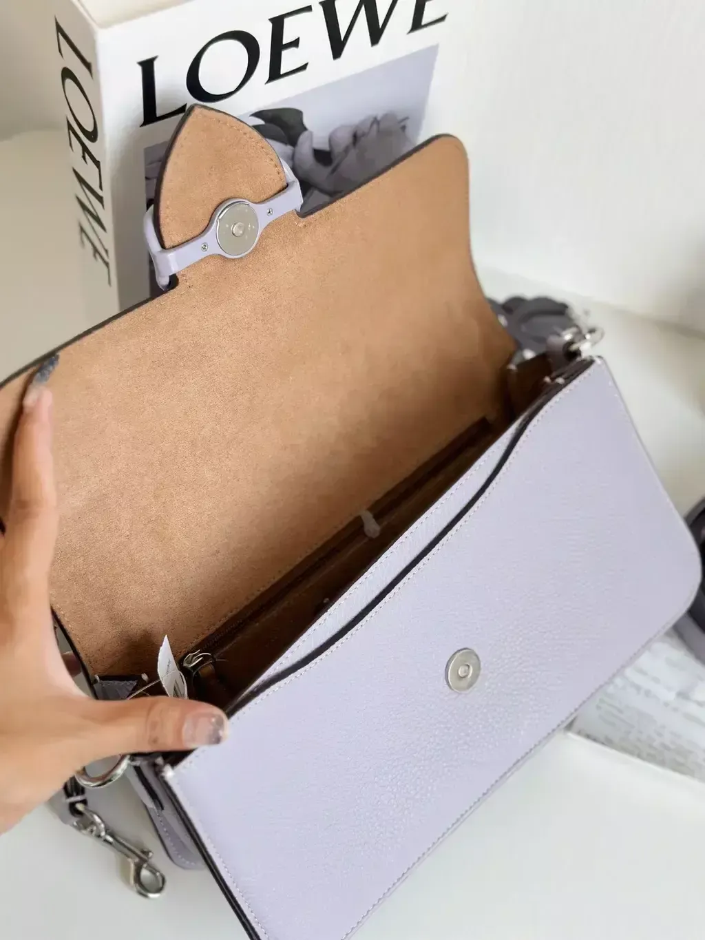 JuzBeauty_JuzBeautyMalaysia_JuzPretty_Authentic_Kbeauty_Malaysia_Skin_Care_Cosmetics_Jbeauty_Health_Care_korean_streetwear_US_Luxury_COACH CJ619 Morgan Shoulder Bag in Silver Mist3