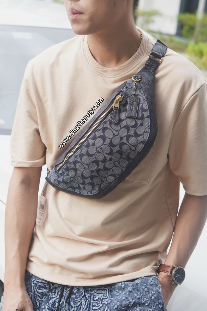 JuzBeauty_JuzBeautyMalaysia_JuzPretty_Authentic_Kbeauty_Malaysia_Skin_Care_Cosmetics_Jbeauty_Health_Care_korean_streetwear_US_Luxury_COACH CG994 Warren Belt Bag in Signature Chambray 男士胸包1