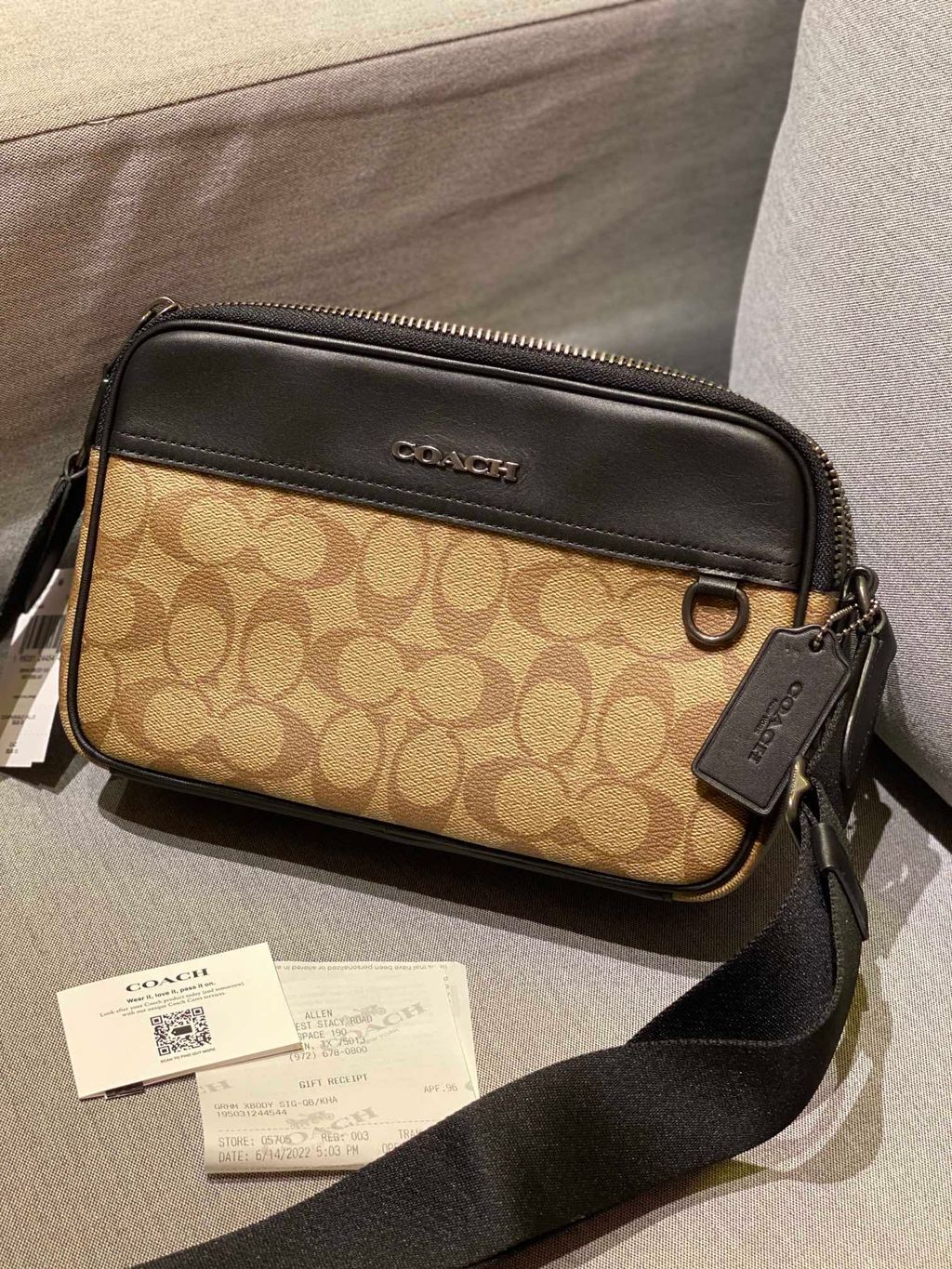 JuzBeauty_JuzBeautyMalaysia_JuzPretty_Authentic_Kbeauty_Malaysia_Skin_Care_Cosmetics_Jbeauty_Health_Care_korean_streetwear_US_Luxury_COACH C4149 Graham Crossbody In Signature Canvas Khaki 男士斜挎包8