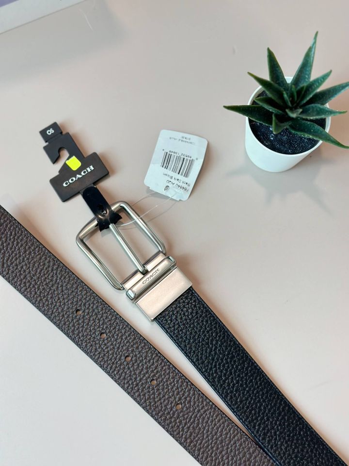 JuzBeauty_JuzBeautyMalaysia_JuzPretty_Authentic_Kbeauty_Malaysia_Skin_Care_Cosmetics_Jbeauty_Health_Care_korean_streetwear_US_Luxury_COACH F64840 Wide Harness Cut-to-size Reversible Pebble Leather Belt 男款腰带1.jpg
