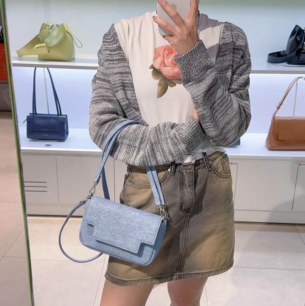 【FINDKAPOOR】 LIA BAG 19 CRINKLED FIND KAPOOR Lia Bag 19 单肩包– JuzBeauty Malaysia | 100