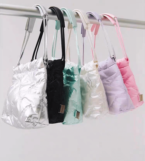 JuzBeauty-JuzBeautyMalaysia-JuzPretty-Authentic-Kbeauty-Malaysia-Skin-Care-Cosmetics-Jbeauty-Health-Care-korean-streetwear-CARLYN Twee Mini H73305010 单肩云朵包5