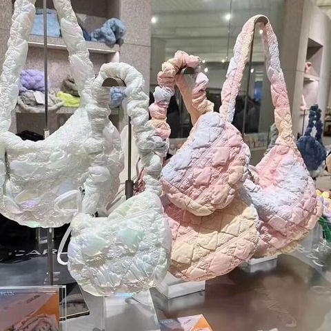 67799038.jpeg?width=480