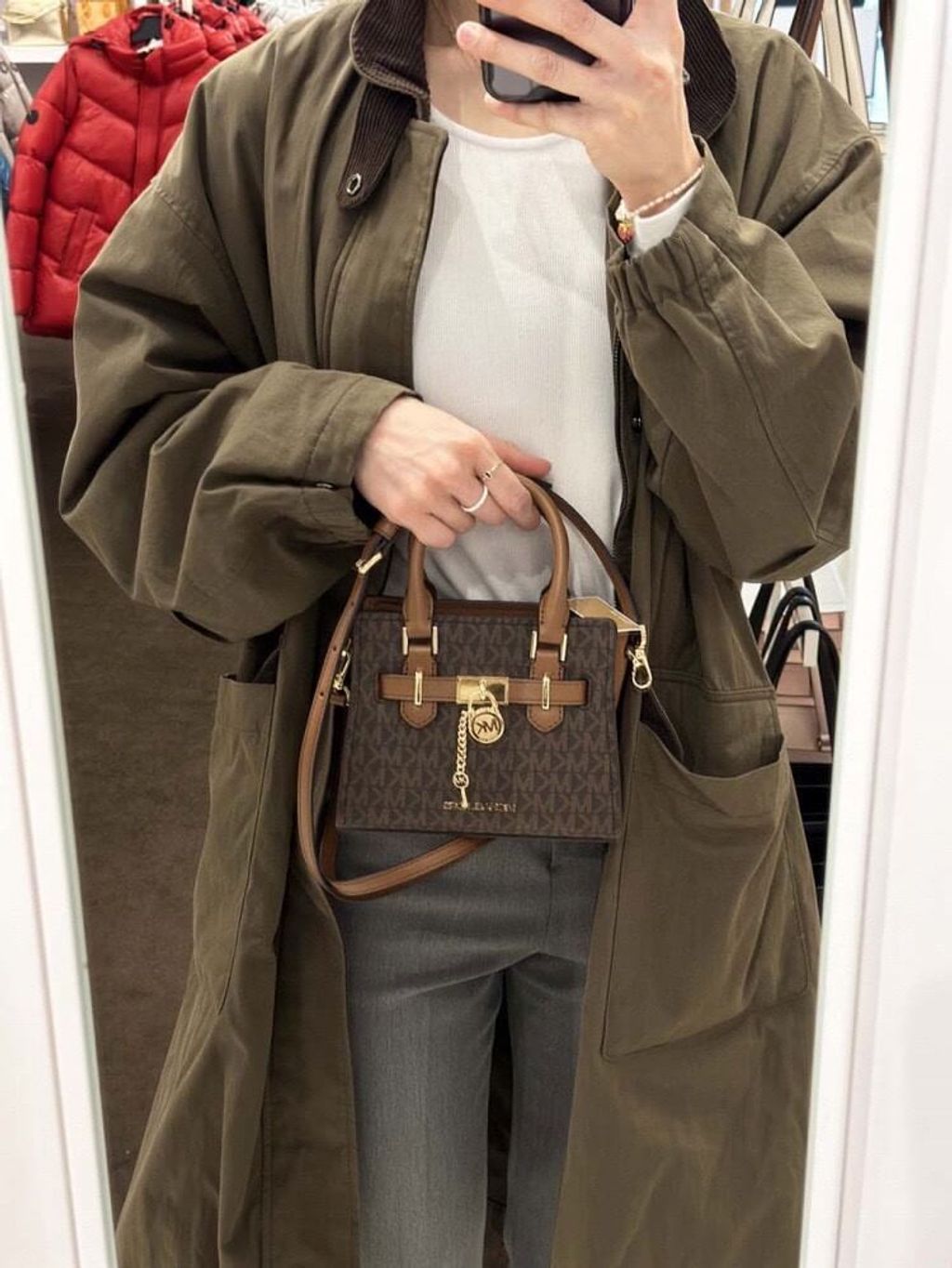 JuzBeauty_JuzBeautyMalaysia_JuzPretty_Authentic_Kbeauty_Malaysia_Skin_Care_Cosmetics_Jbeauty_Health_Care_korean_streetwear_US_Luxury_MICHAEL KORS 35H1GHMS0B Hamilton Extra-small Leather Satchel In Brown 单肩包6