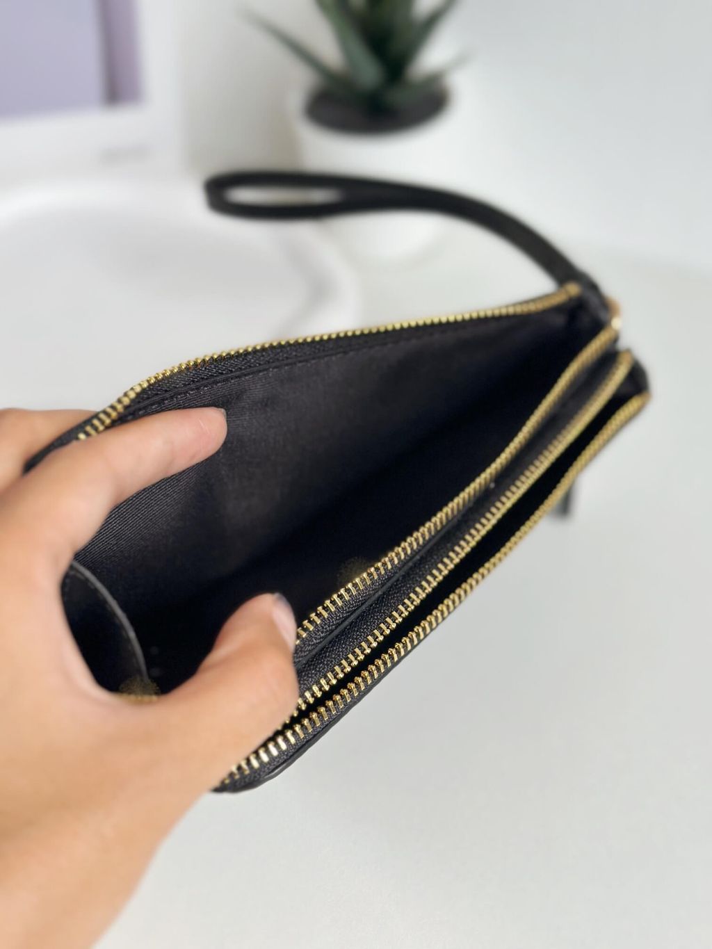 JuzBeauty_JuzBeautyMalaysia_JuzPretty_Authentic_Kbeauty_Malaysia_Skin_Care_Cosmetics_Jbeauty_Health_Care_korean_streetwear_US_Luxury_COACH 6649 Double Corner Zip Wallet In Polished Pebble Leather 手挽包钱包3.jpg