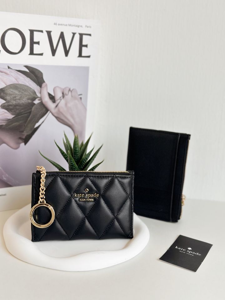 JuzBeauty_JuzBeautyMalaysia_JuzPretty_Authentic_Kbeauty_Malaysia_Skin_Care_Cosmetics_Jbeauty_Health_Care_korean_streetwear_US_Luxury_KATE SPADE KA598 Carey Small Card Holder Black 卡包1.jpg