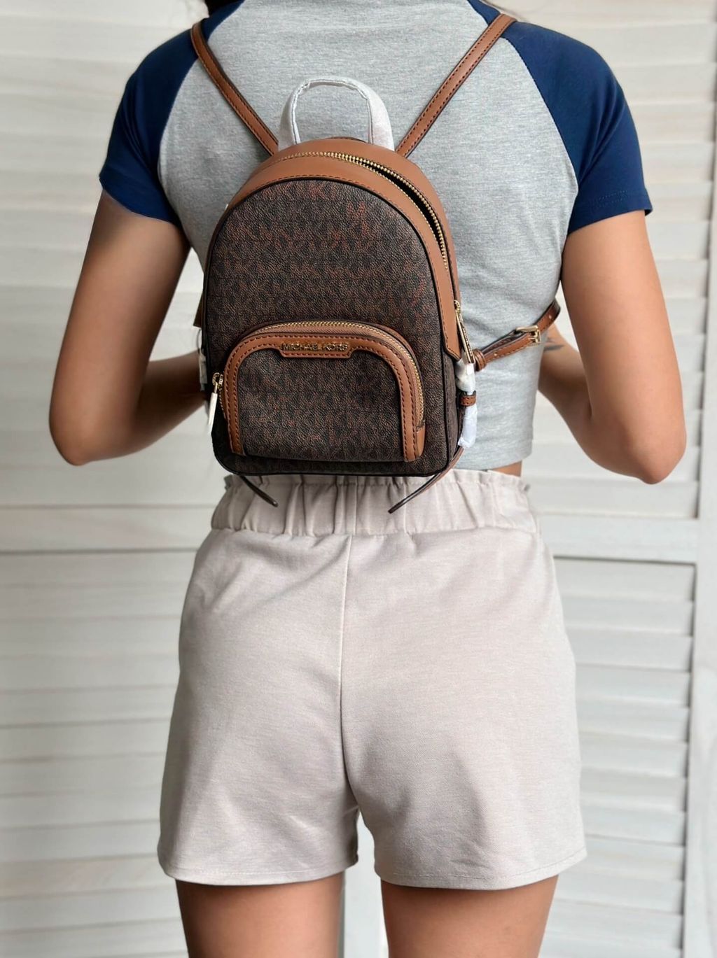 JuzBeauty_JuzBeautyMalaysia_JuzPretty_Authentic_Kbeauty_Malaysia_Skin_Care_Cosmetics_Jbeauty_Health_Care_korean_streetwear_US_Luxury_MICHAEL KORS 35T2G8TB1B Jaycee Mini Backpack In Brown 迷你背包3