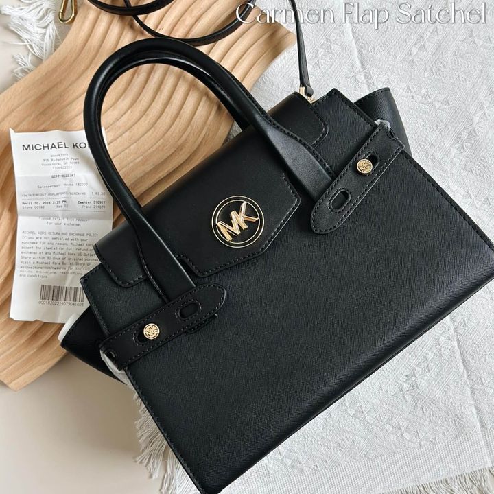 JuzBeauty_JuzBeautyMalaysia_JuzPretty_Authentic_Kbeauty_Malaysia_Skin_Care_Cosmetics_Jbeauty_Health_Care_korean_streetwear_US_Luxury_MICHAEL KORS 35S2GNMS9L Carmen Flap Satchel In Black 手提包9