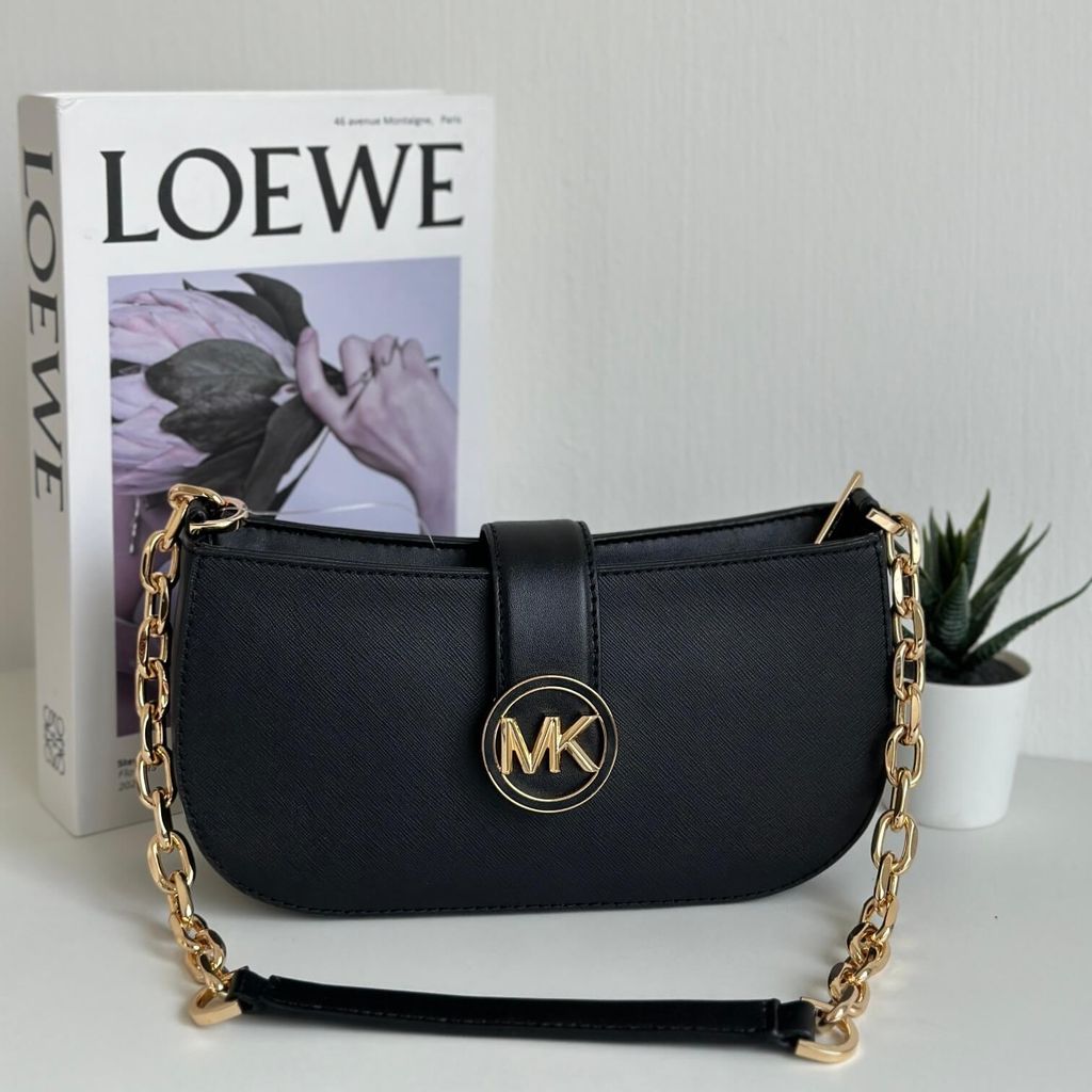 JuzBeauty_JuzBeautyMalaysia_JuzPretty_Authentic_Kbeauty_Malaysia_Skin_Care_Cosmetics_Jbeauty_Health_Care_korean_streetwear_US_Luxury_MICHAEL KORS 35F2GNMC0L Carmen Small Pouchette In Black 麻将包1