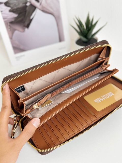 JuzBeauty_JuzBeautyMalaysia_JuzPretty_Authentic_Kbeauty_Malaysia_Skin_Care_Cosmetics_Jbeauty_Health_Care_korean_streetwear_US_Luxury_MICHAEL KORS 35F8GTVT3B Jet Set Travel Zip Around Continental Wallet In Brown Acorn 手拿包2.jpg