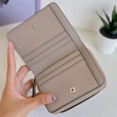 JuzBeauty_JuzBeautyMalaysia_JuzPretty_Authentic_Kbeauty_Malaysia_Skin_Care_Cosmetics_Jbeauty_Health_Care_korean_streetwear_US_Luxury_TORY BURCH 147606 Emerson Mini Wallet In Gray Chalk 女士钱包