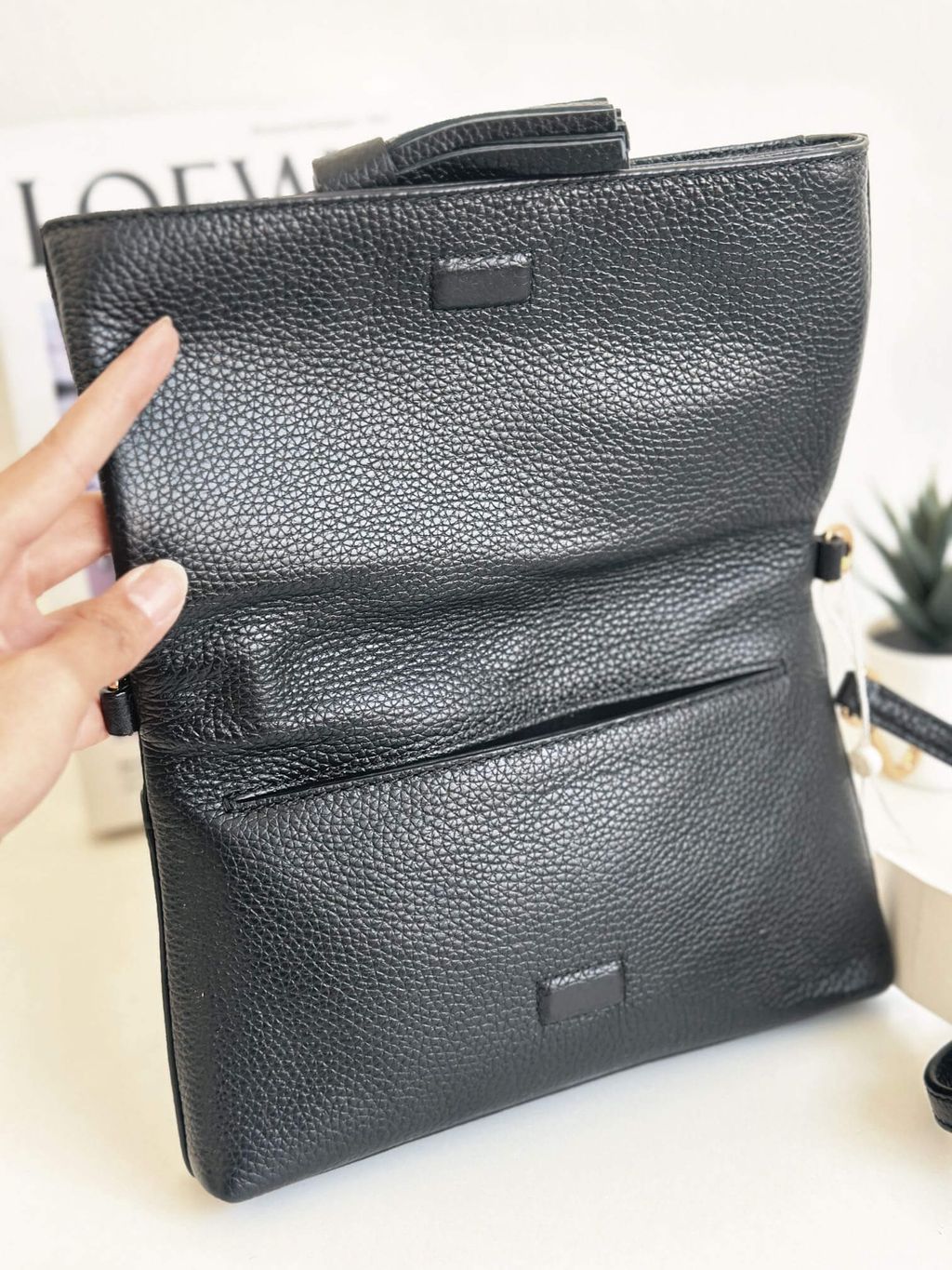 JuzBeauty_JuzBeautyMalaysia_JuzPretty_Authentic_Kbeauty_Malaysia_Skin_Care_Cosmetics_Jbeauty_Health_Care_korean_streetwear_US_Luxury_TORY BURCH 67291 0120 Thea Mini Foldover Crossbody Bag In Black 斜挎包8.jpg