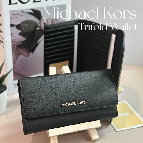 JuzBeauty_JuzBeautyMalaysia_JuzPretty_Authentic_Kbeauty_Malaysia_Skin_Care_Cosmetics_Jbeauty_Health_Care_korean_streetwear_US_Luxury_MICHAEL KORS 35S8GTVF7L Jet Set Travel Large Trifold Wallet In Black 女士长钱包4