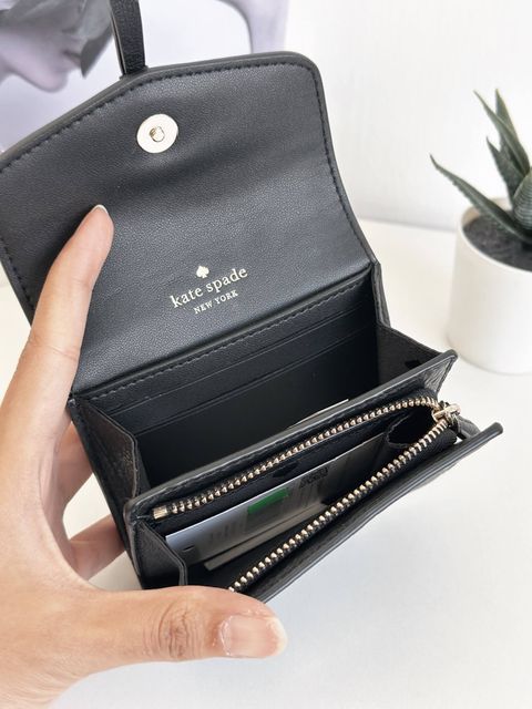 JuzBeauty_JuzBeautyMalaysia_JuzPretty_Authentic_Kbeauty_Malaysia_Skin_Care_Cosmetics_Jbeauty_Health_Care_korean_streetwear_US_Luxury_KATE SPADE K6026 Marti Small Flap Wallet In Black 女士钱包2.jpg