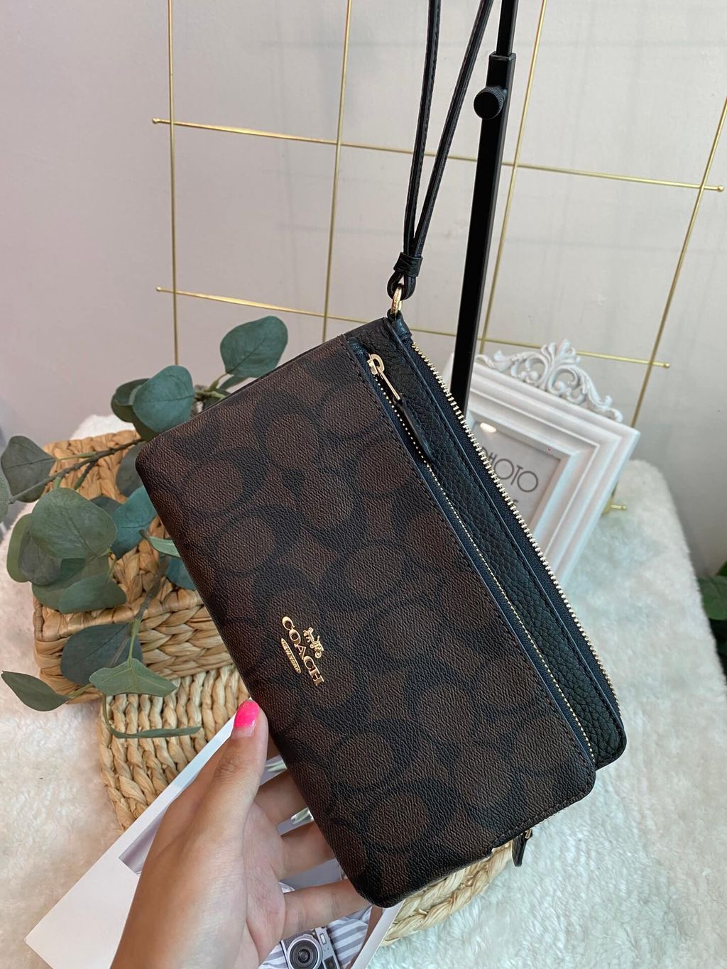 JuzBeauty_JuzBeautyMalaysia_JuzPretty_Authentic_Kbeauty_Malaysia_Skin_Care_Cosmetics_Jbeauty_Health_Care_korean_streetwear_US_Luxury_COACH C5576 Signature Double Zip Wallet In Black Brown 女士手拿包2.jpg