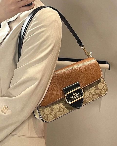 JuzBeauty_JuzBeautyMalaysia_JuzPretty_Authentic_Kbeauty_Malaysia_Skin_Care_Cosmetics_Jbeauty_Health_Care_korean_streetwear_US_Luxury_COACH CE560 Morgan Shoulder Bag In Colorblock Signature Canvas in Khaki Multi 酒神包6
