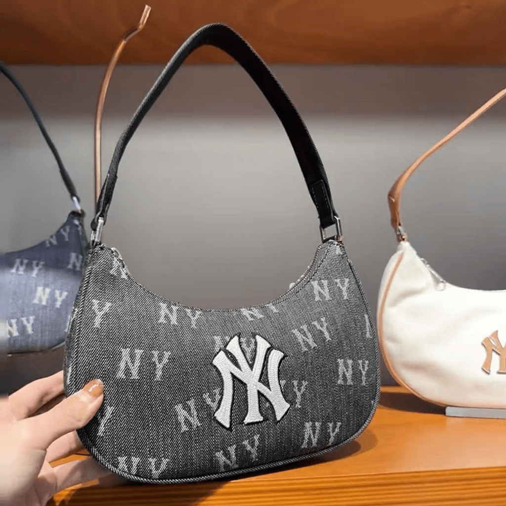 JuzBeauty-JuzBeautyMalaysia-JuzPretty-Authentic-Kbeauty-Malaysia-Skin-Care-Cosmetics-Jbeauty-Health-Care-korean-streetwear-MLB Classic Monogram Denim Hobo Bag New York Yankees 牛仔腋下包11