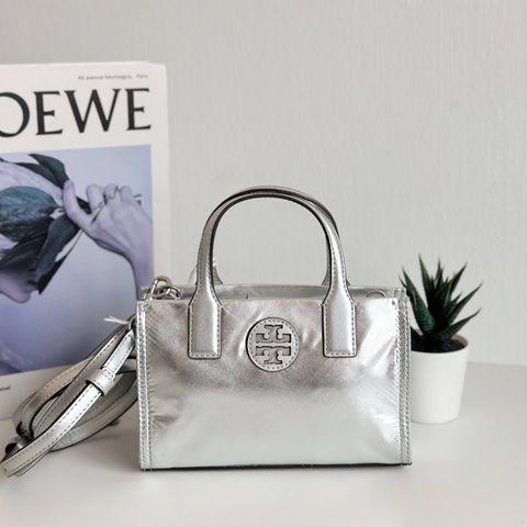 JuzBeauty_JuzBeautyMalaysia_JuzPretty_Authentic_Kbeauty_Malaysia_Skin_Care_Cosmetics_Jbeauty_Health_Care_korean_streetwear_US_Luxury_TORY BURCH 149895 Ella Nylon Mini Tote Silver Metallic Crossbody Bag 斜挎包5
