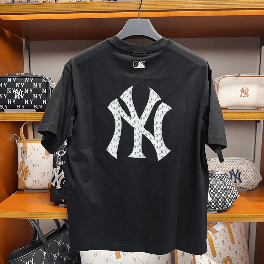 JuzBeauty-JuzBeautyMalaysia-JuzPretty-Authentic-Kbeauty-Malaysia-Skin-Care-Cosmetics-Jbeauty-Health-Care-korean-streetwear-MLB Classic Monogram Big Lux Short Sleeve T-Shirt New York Yankees12