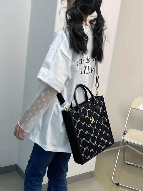JuzBeauty-JuzBeautyMalaysia-JuzPretty-Authentic-Kbeauty-Malaysia-Skin-Care-Cosmetics-Jbeauty-Health-Care-korean-streetwear-MLB Diamond Monogram Tote Bag 托特包 7ACRMD24N Kids4