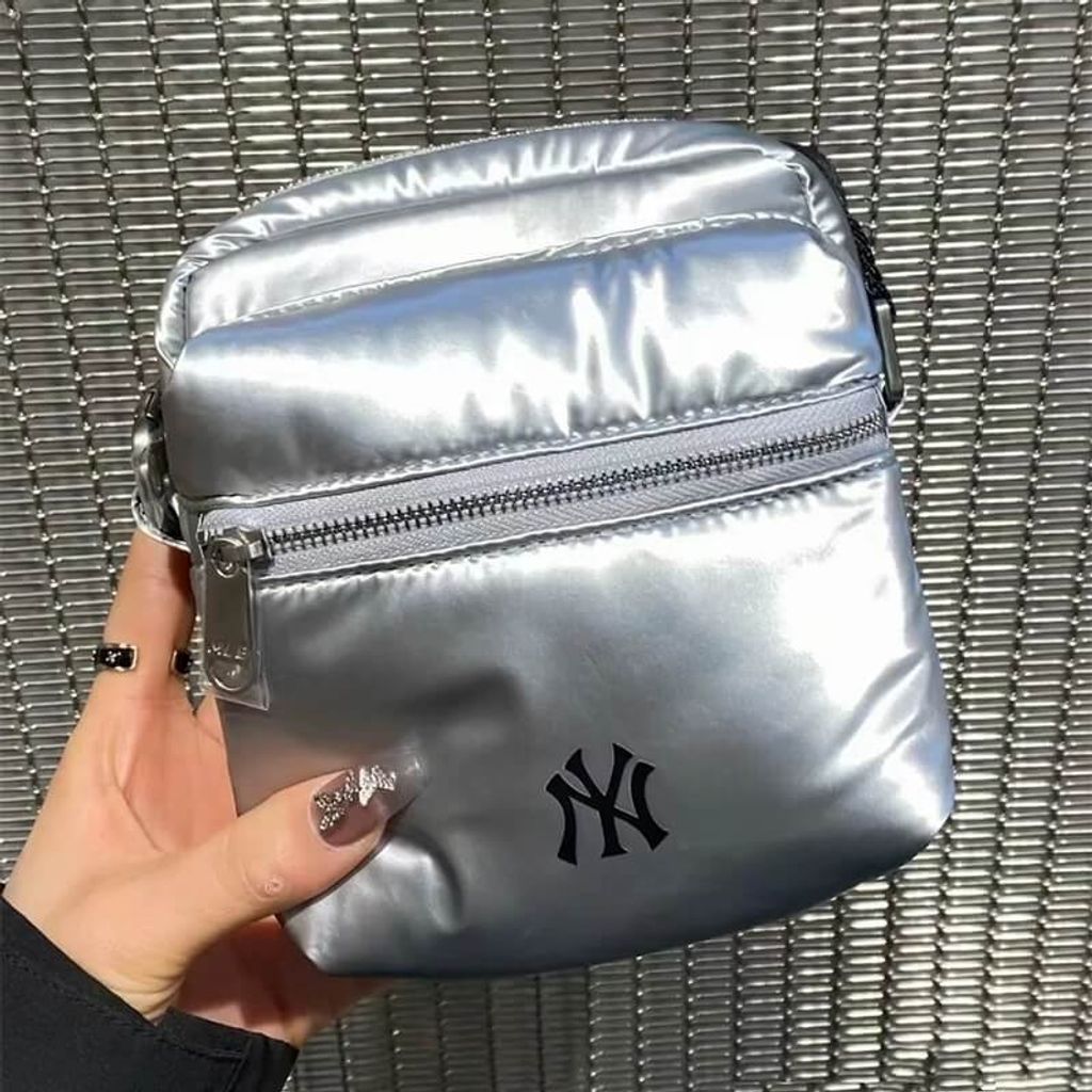 JuzBeauty-JuzBeautyMalaysia-JuzPretty-Authentic-Kbeauty-Malaysia-Skin-Care-Cosmetics-Jbeauty-Health-Care-korean-streetwear-MLB Basic Luxle Leisure Cross Bag 斜挎包 3ACRM024N2