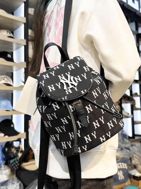 JuzBeauty-JuzBeautyMalaysia-JuzPretty-Authentic-Kbeauty-Malaysia-Skin-Care-Cosmetics-Jbeauty-Health-Care-korean-streetwear-MLB Classic Monogram Jacquard Mini Backpack 迷你背包 3ABKS014N9