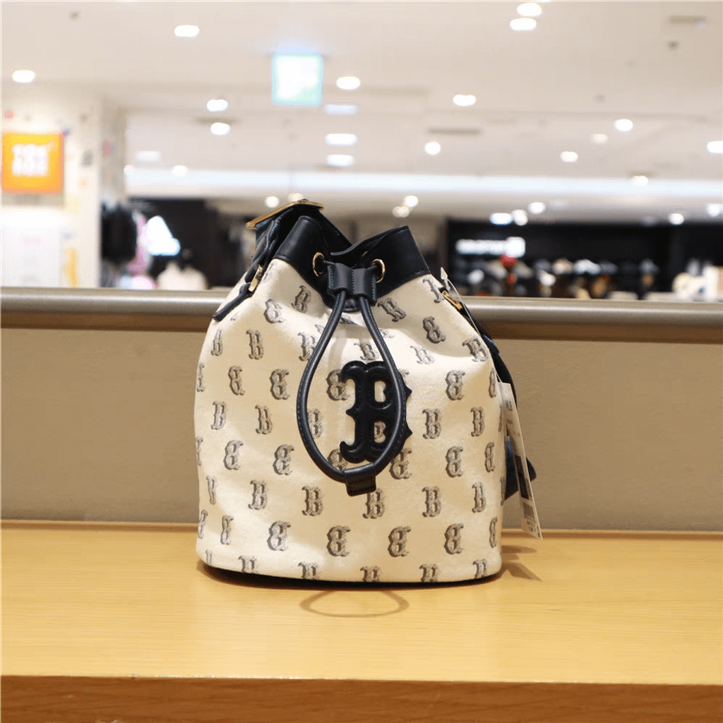 JuzBeauty-JuzBeautyMalaysia-JuzPretty-Authentic-Kbeauty-Malaysia-Skin-Care-Cosmetics-Jbeauty-Health-Care-korean-streetwear-MLB Diagonal Monogram Oxford Bucket Bag 水桶包 7ACRM024N Kids7