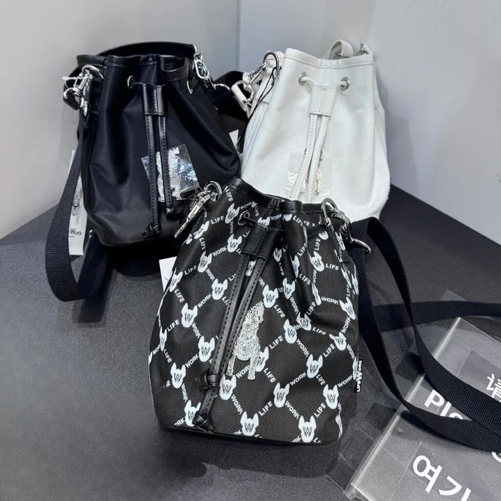 JuzBeauty-JuzBeautyMalaysia-JuzPretty-Authentic-Kbeauty-Malaysia-Skin-Care-Cosmetics-Jbeauty-Health-Care-korean-streetwear-LIFEWORK Jagard 2 Way Mini Bucket Bag 水桶包6