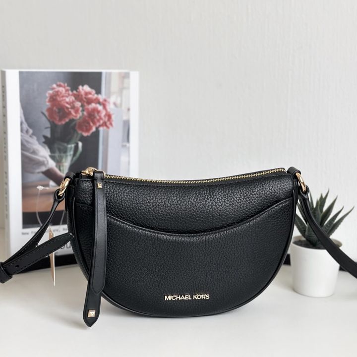JuzBeauty_JuzBeautyMalaysia_JuzPretty_Authentic_Kbeauty_Malaysia_Skin_Care_Cosmetics_Jbeauty_Health_Care_korean_streetwear_US_Luxury_MICHAEL KORS 35R3G4DC5L Dover Small Leather Crossbody Bag In Black 斜挎包 半月包3
