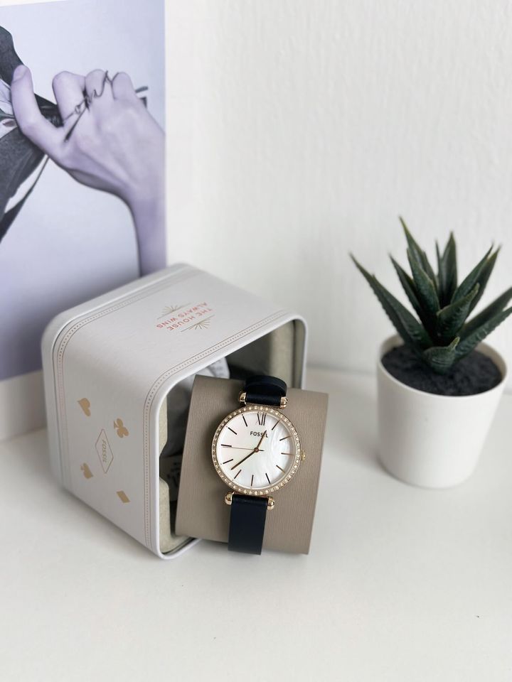 JuzBeauty_JuzBeautyMalaysia_JuzPretty_Authentic_Kbeauty_Malaysia_Skin_Care_Cosmetics_Jbeauty_Health_Care_korean_streetwear_US_Luxury_FOSSIL BQ3921 Tillie Three-hand Black Leather Watch 女装手表3.jpg