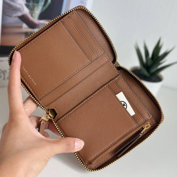 JuzBeauty_JuzBeautyMalaysia_JuzPretty_Authentic_Kbeauty_Malaysia_Skin_Care_Cosmetics_Jbeauty_Health_Care_korean_streetwear_US_Luxury_TORY BURCH 136098 0522 Emerson Medium Wallet In Moose 女款钱包5