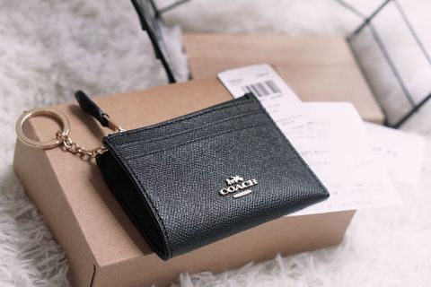 JuzBeauty_JuzBeautyMalaysia_JuzPretty_Authentic_Kbeauty_Malaysia_Skin_Care_Cosmetics_Jbeauty_Health_Care_korean_streetwear_US_Luxury_COACH F88250 Mini Skinny Id Case Black 女款卡包2.jpg