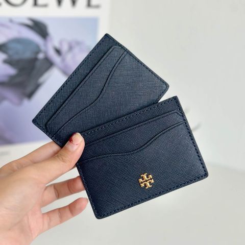 JuzBeauty_JuzBeautyMalaysia_JuzPretty_Authentic_Kbeauty_Malaysia_Skin_Care_Cosmetics_Jbeauty_Health_Care_korean_streetwear_US_Luxury_TORY BURCH 136101 1022 Emerson Slim Card Case In Navy 女款卡包1