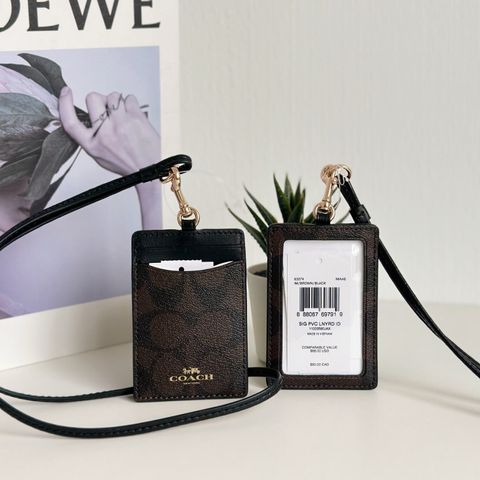 JuzBeauty_JuzBeautyMalaysia_JuzPretty_Authentic_Kbeauty_Malaysia_Skin_Care_Cosmetics_Jbeauty_Health_Care_korean_streetwear_US_Luxury_COACH F63274 ID Lanyard In Signature Canvas In Dark Brown 挂绳3