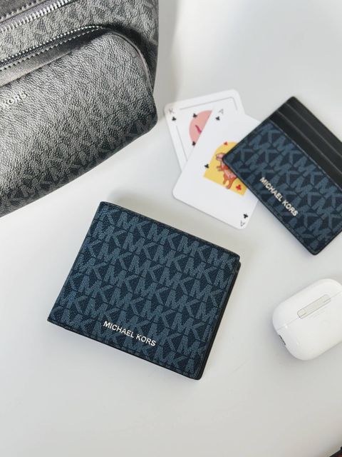 JuzBeauty_JuzBeautyMalaysia_JuzPretty_Authentic_Kbeauty_Malaysia_Skin_Care_Cosmetics_Jbeauty_Health_Care_korean_streetwear_US_Luxury_MICHAEL KORS 36U9LCRF3B Billfold Wallet With Coin Pouch Admiral Blue 男士钱包2.jpg